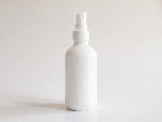 WHITE GLASS BOTTLE W/ SPRAY TOP 120 ML
